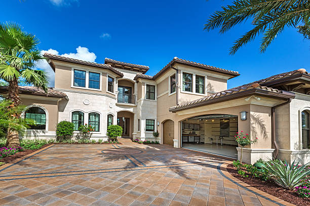 Best Driveway Paving Contractor  in Huntgton, IN